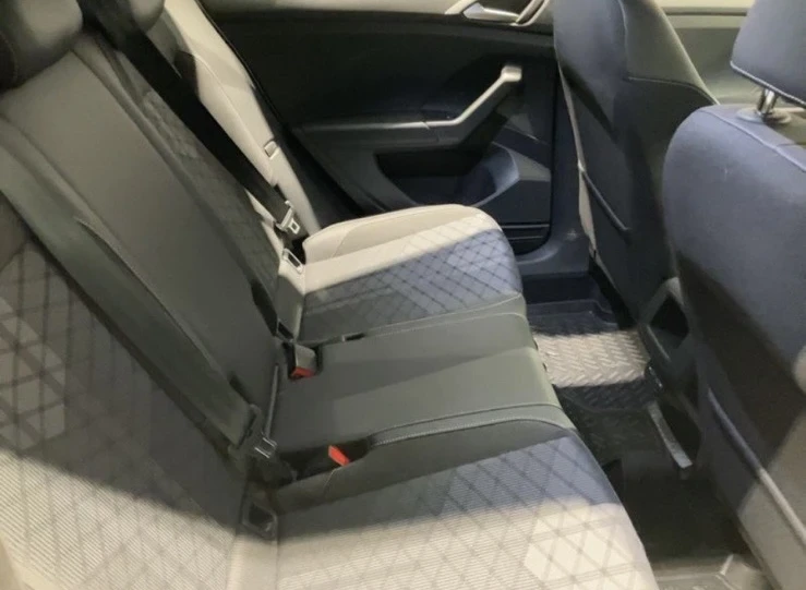 VW T-Cross R-line 1.5TSI DSG, снимка 4 - Автомобили и джипове - 54880247
