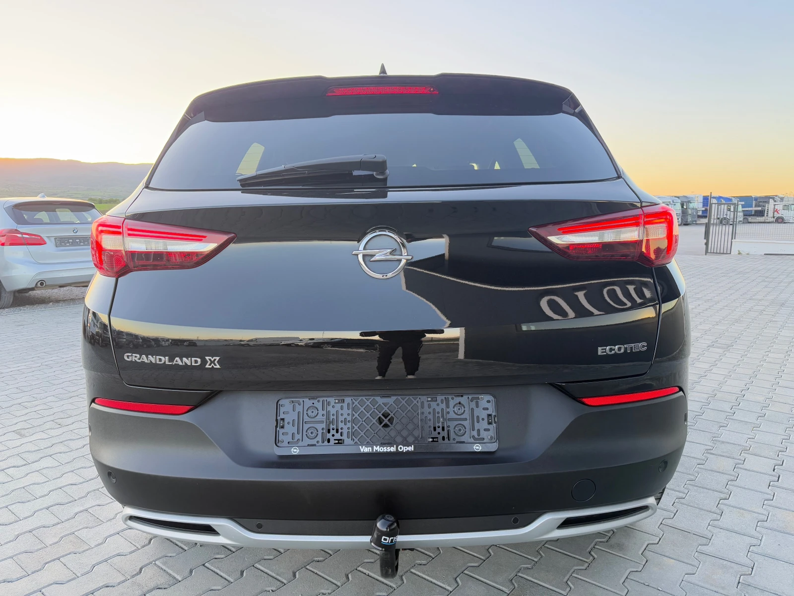 Opel Grandland X 1.2i  - изображение 6