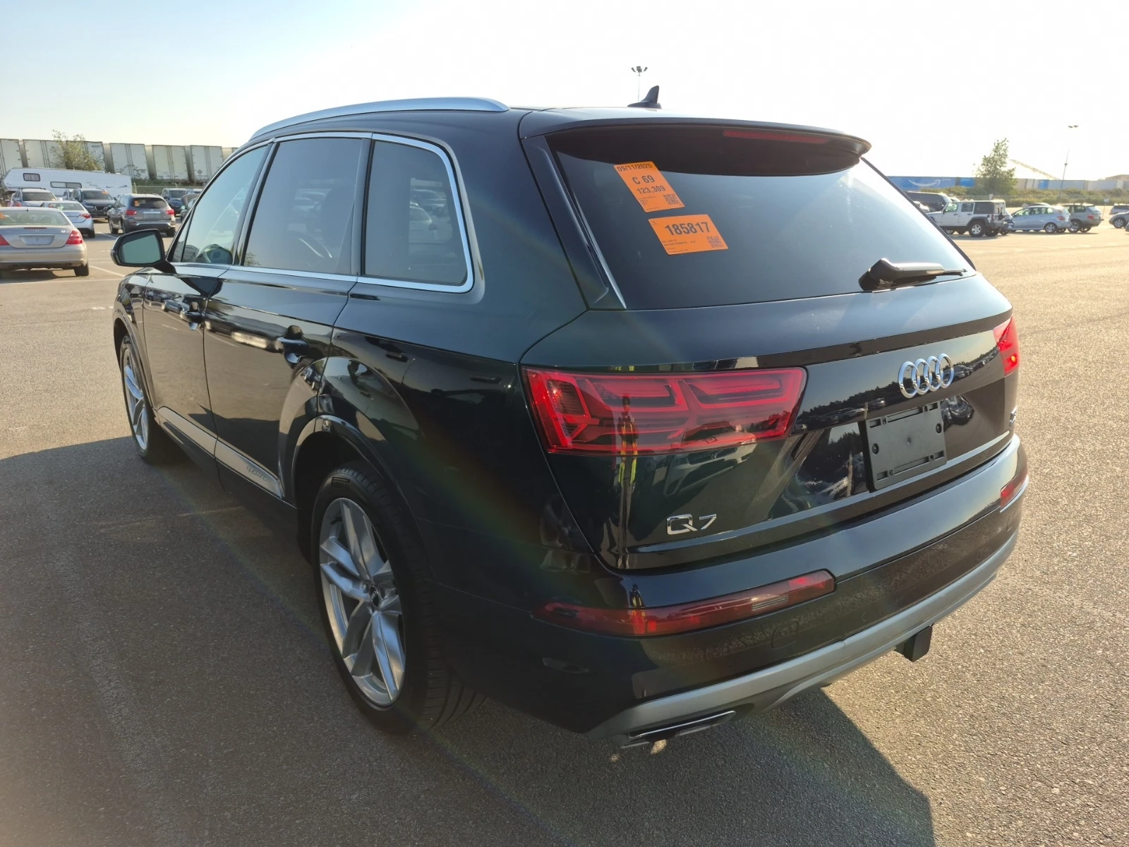 Audi Q7 TECHNIK * CARFAX * АвтоКредит * Цена до България*  - изображение 4
