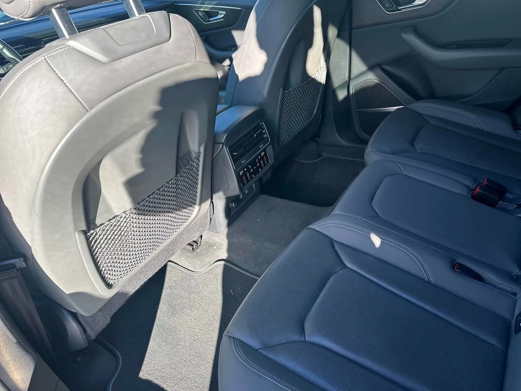 Audi Q8 * Progressiv * CARFAX * ЦЕНА ДО БГ - изображение 10