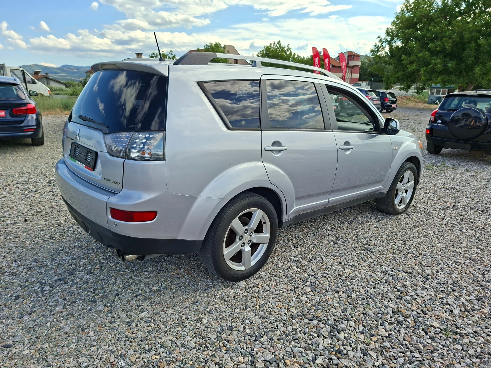 Mitsubishi Outlander 2.0DID* INSTYLE* 6-SPEED* 36�. � 140EUR.*  | Mobile.bg � ����������� 6