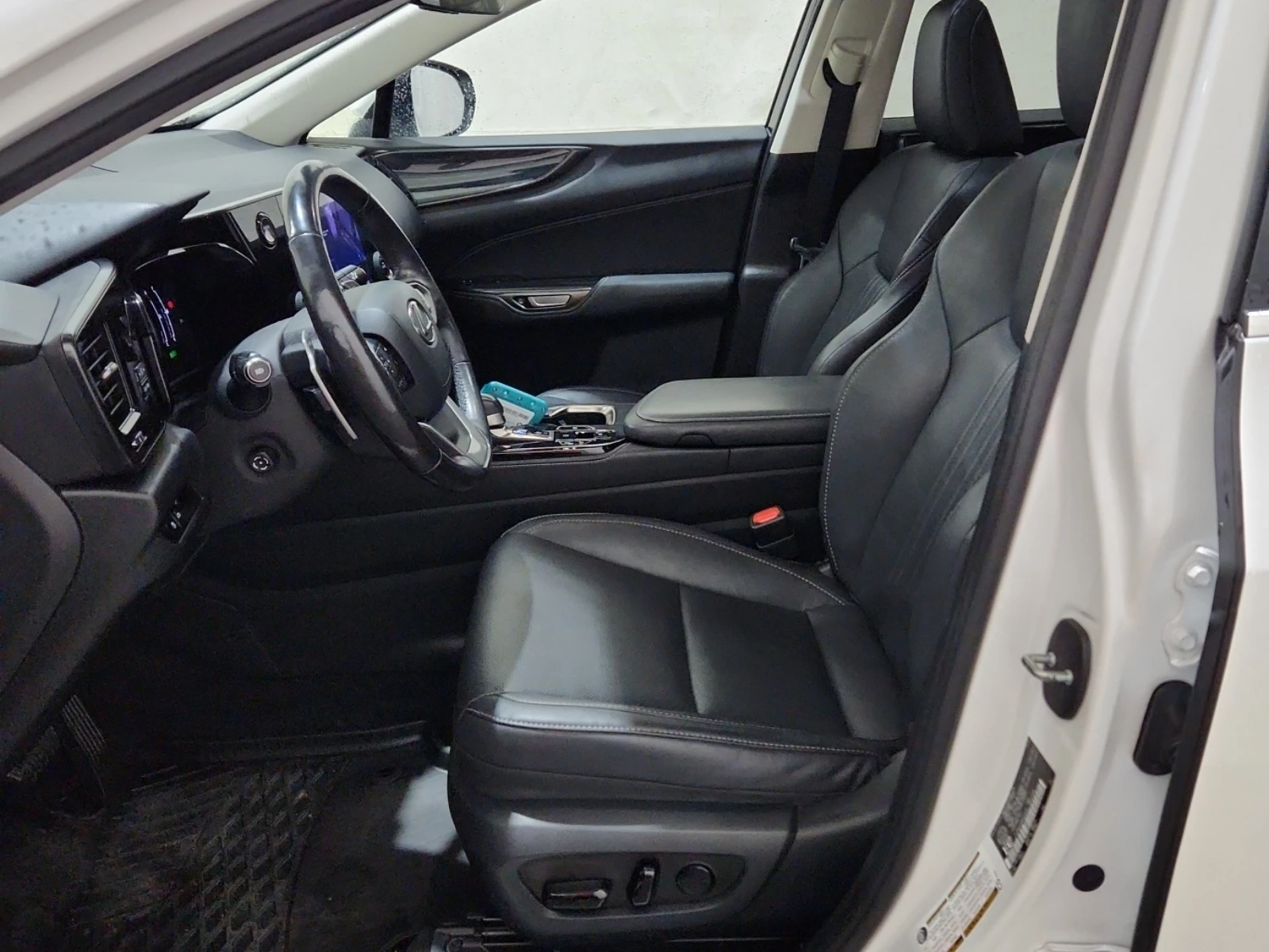Lexus NX 350h * * CARFAX * * АВТО КРЕДИТ * * , снимка 5 - Автомобили и джипове - 55123356