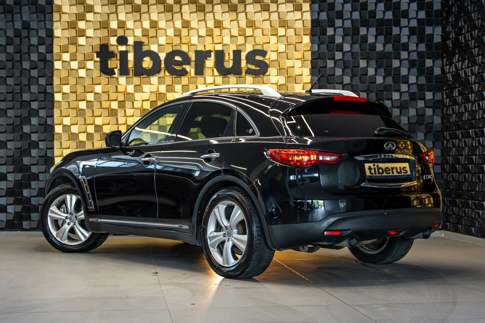 Infiniti Fx 30 d, снимка 2 - Автомобили и джипове - 55446489