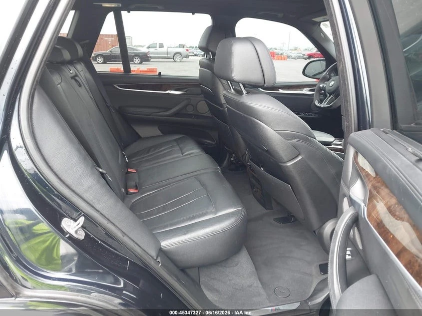 BMW X5 M Pack * АвтоКредит * (ЦЕНА ДО БГ), снимка 12 - Автомобили и джипове - 55531689