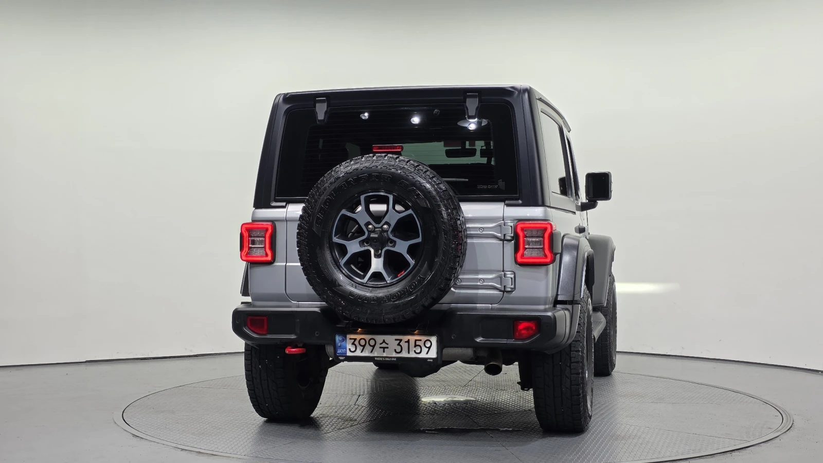 Jeep Wrangler 2.0* BLIND SPOT* ПОДГРЕВ ВОЛАН* КРАЙНА ЦЕНА, снимка 4 - Автомобили и джипове - 55594961