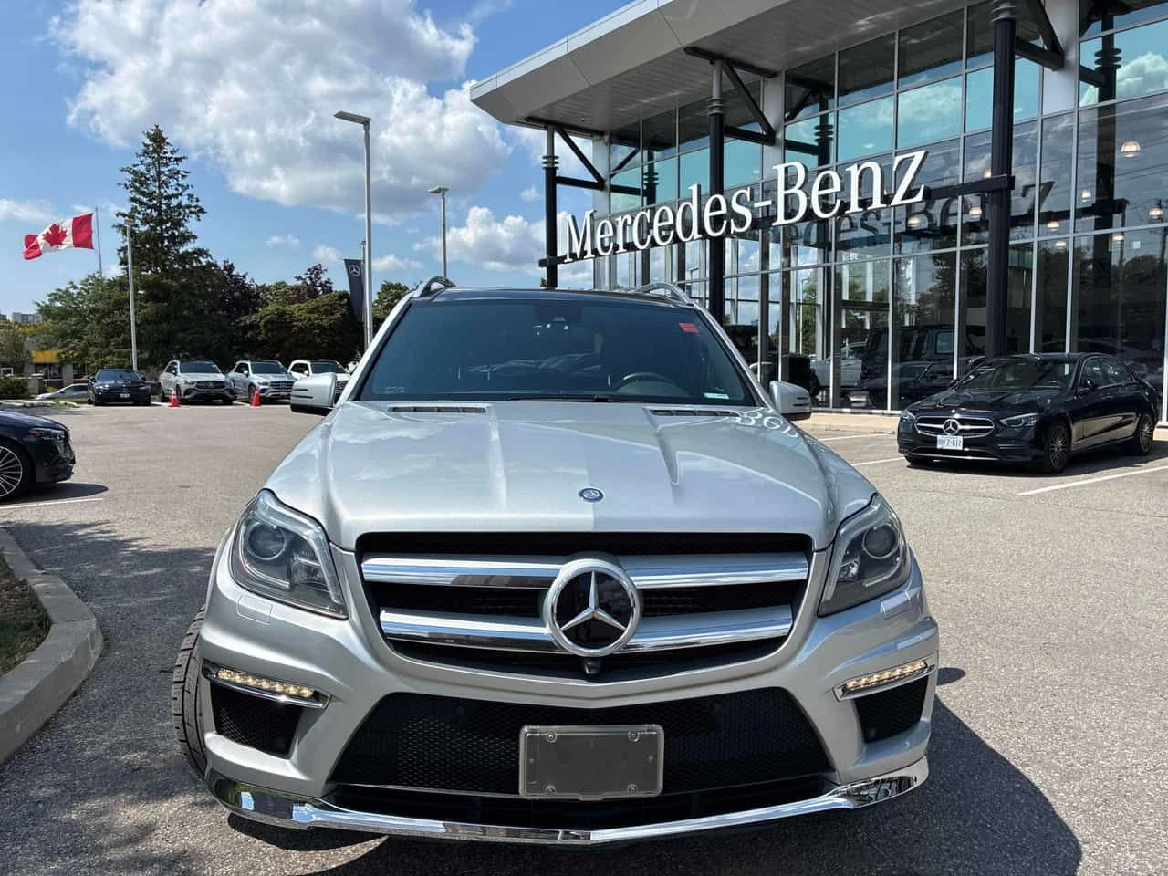 Mercedes-Benz GL 350 4MATIC * ГЛАВНО ПРЕДСТАВИТЕЛСТВО НА MERCEDES* , снимка 2 - Автомобили и джипове - 55690288