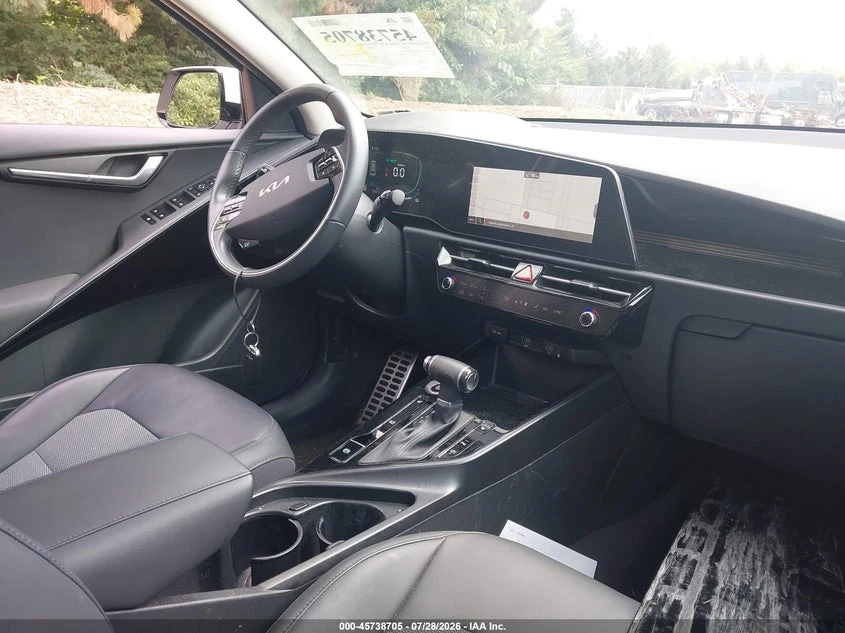 Kia Niro 1.6l Ex Touring, снимка 5 - Автомобили и джипове - 55823056