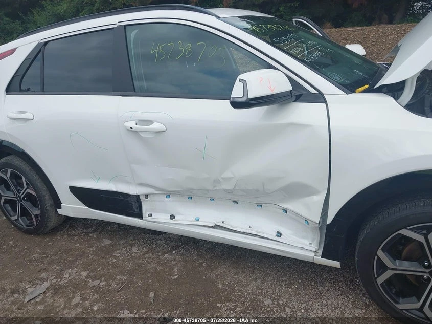 Kia Niro 1.6l Ex Touring, снимка 6 - Автомобили и джипове - 55823056