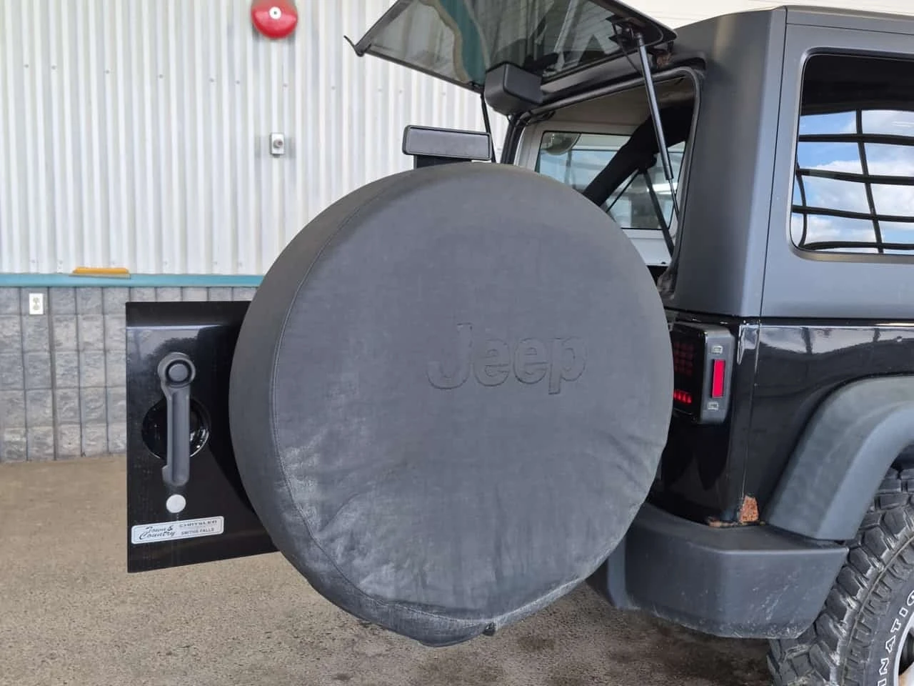 Jeep Wrangler * 4wd 4dr Sport * АВТОКРЕДИТ БЕЗ ПЪРВОНАЧАЛНА* , снимка 14 - Автомобили и джипове - 56175742