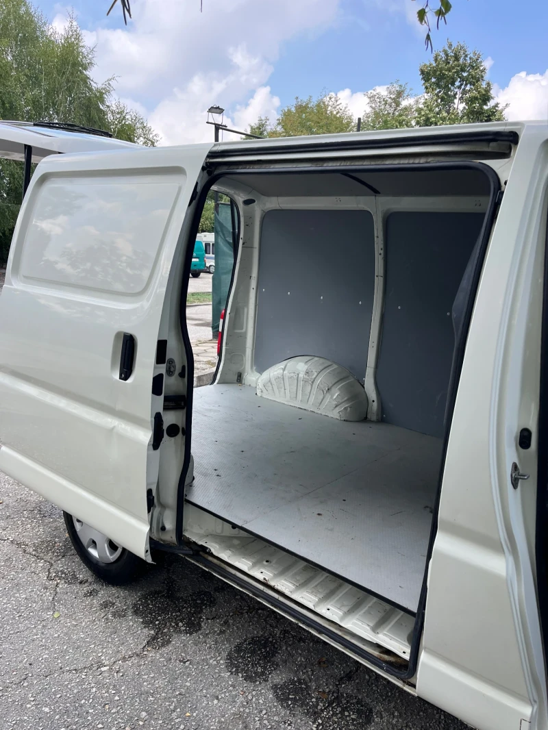 Toyota Hiace Товарен, снимка 6 - Бусове и автобуси - 52569011