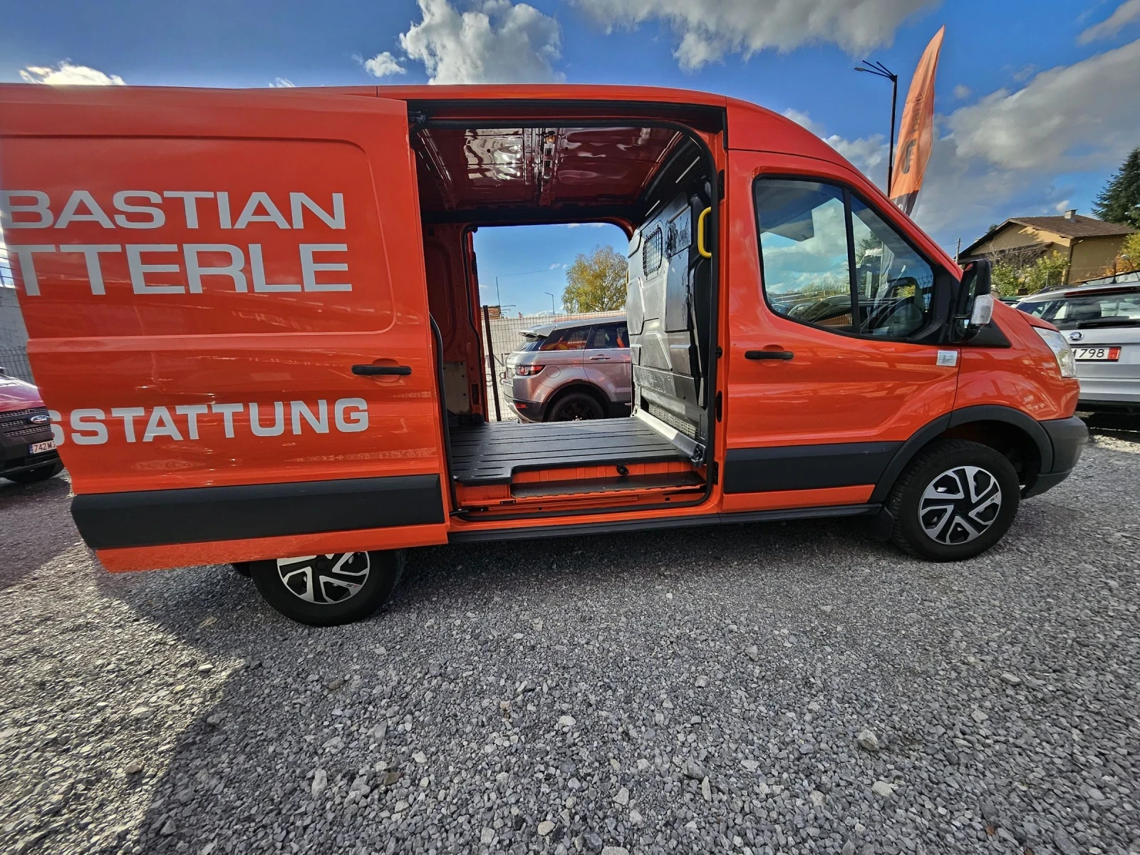 Ford Transit 2 СТРАНИЧНИ ВРАТИ - изображение 2