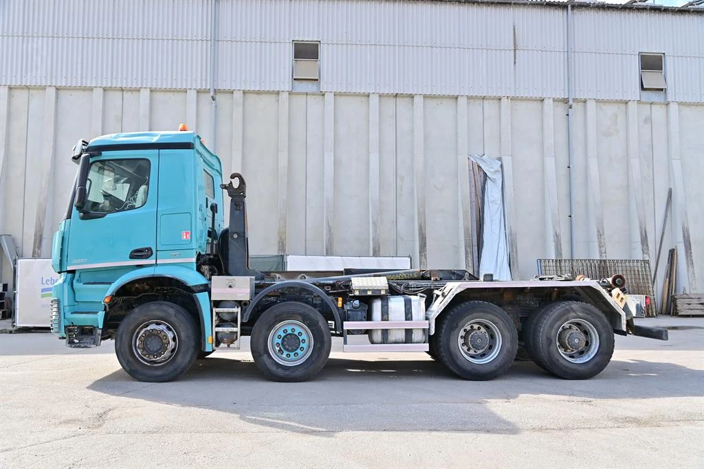 Mercedes-Benz Arocs 3251, снимка 9 - Камиони - 53810656