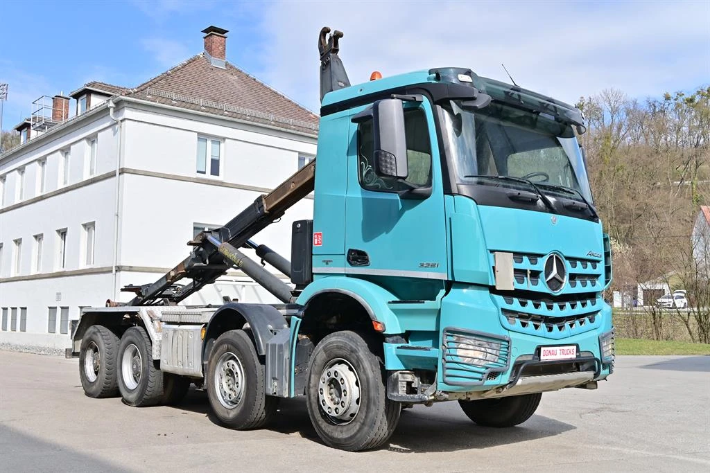 Mercedes-Benz Arocs 3251, снимка 2 - Камиони - 53810656