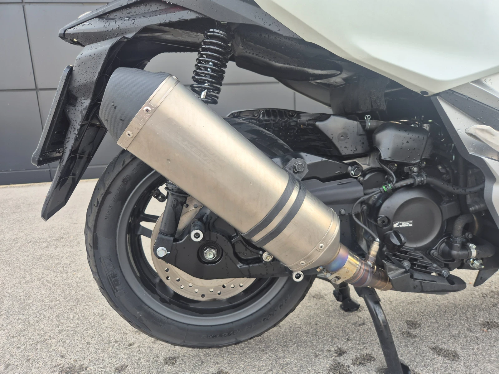 Honda Forza 300cc Delkevic Exhaust БАРТЕР, снимка 3 - Мотоциклети и мототехника - 55851873