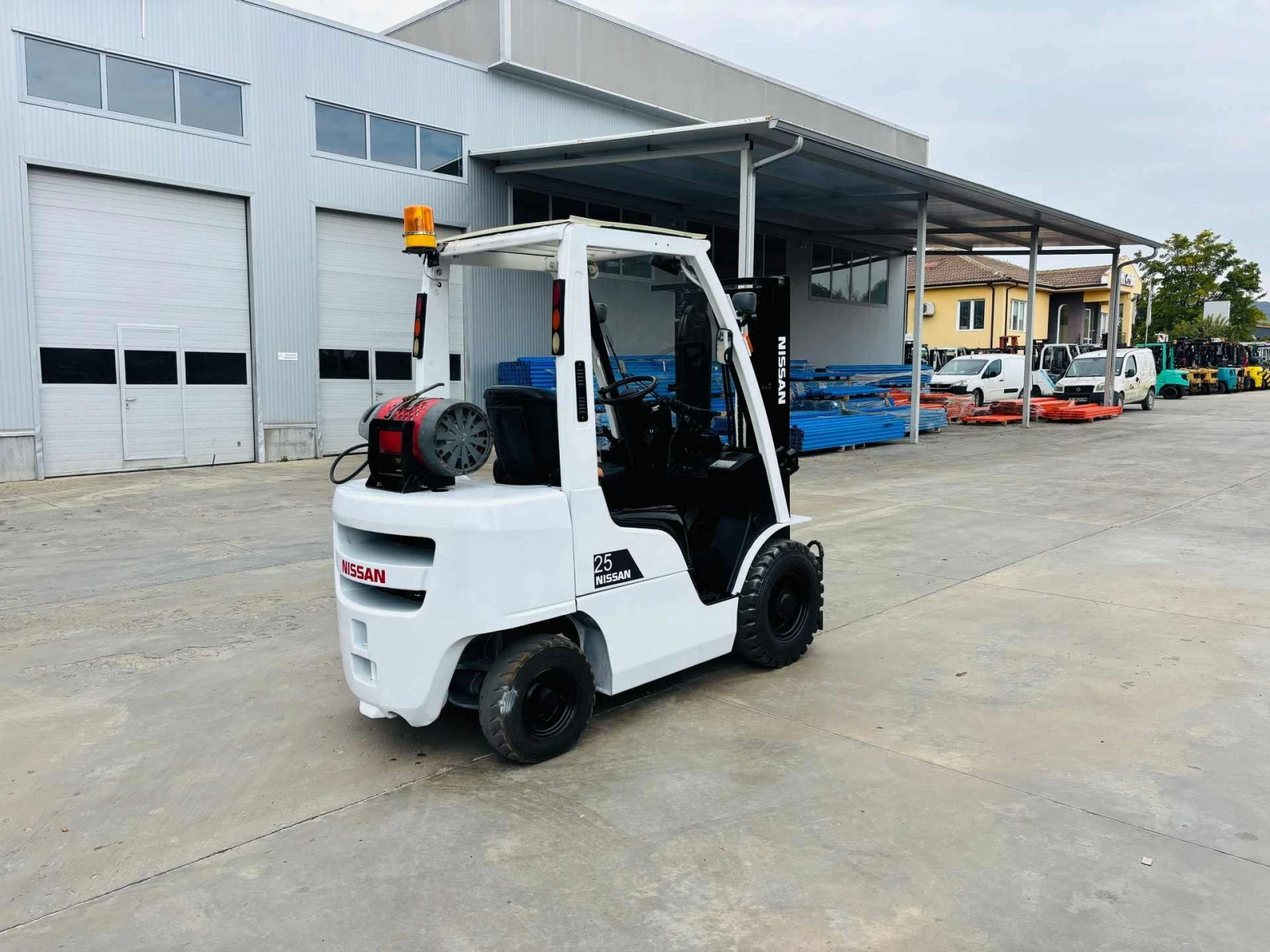  Nissan  ,  | Mobile.bg   4