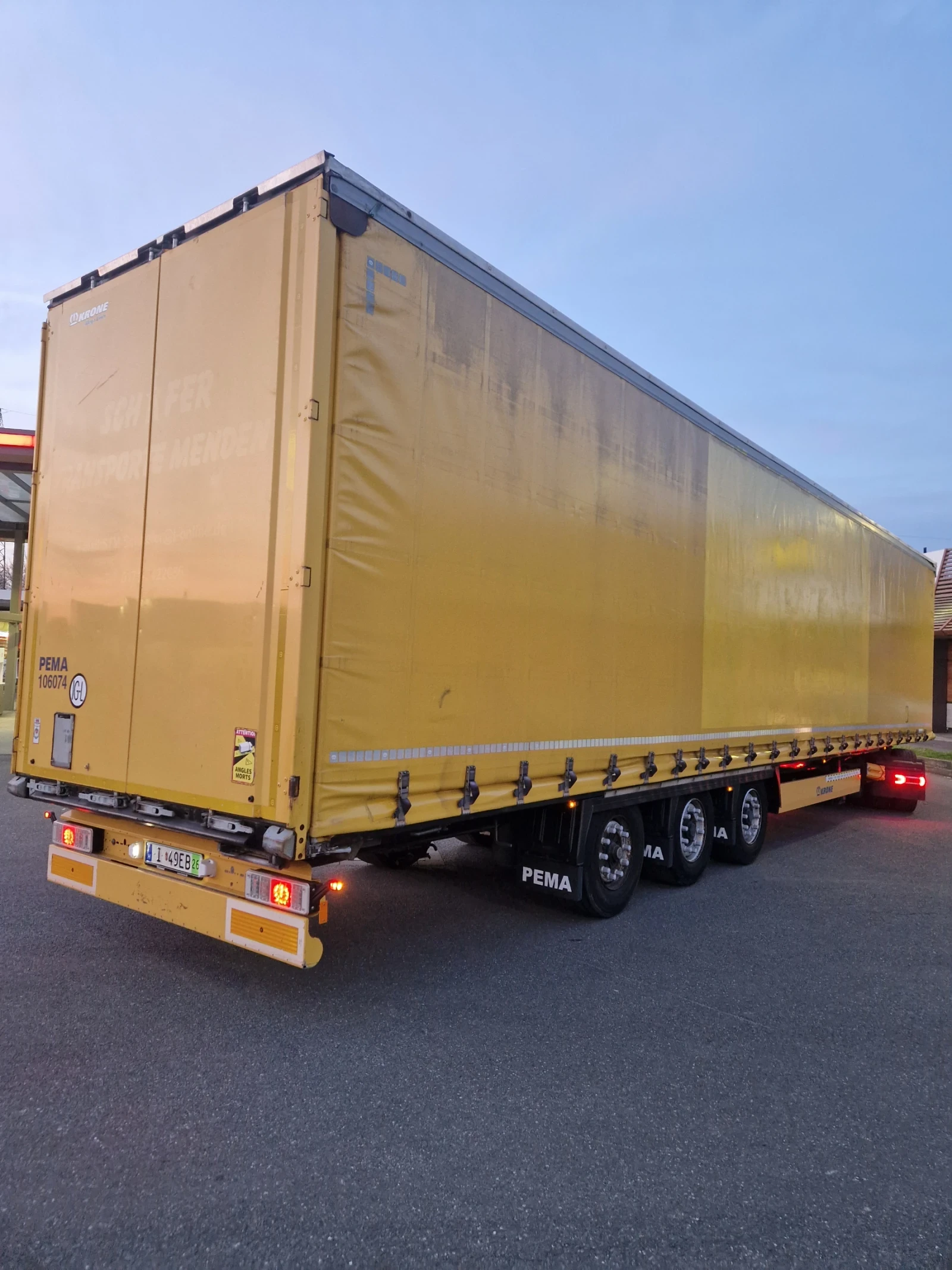 Полуремарке Krone MegaLiner SD - НОВ ВНОС - 397000 км !, снимка 2 - Ремаркета - 53688496