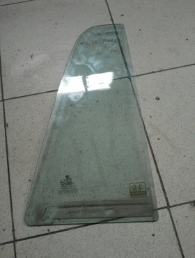 Стъкло задно дясно малко Киа Спортич 4вр.