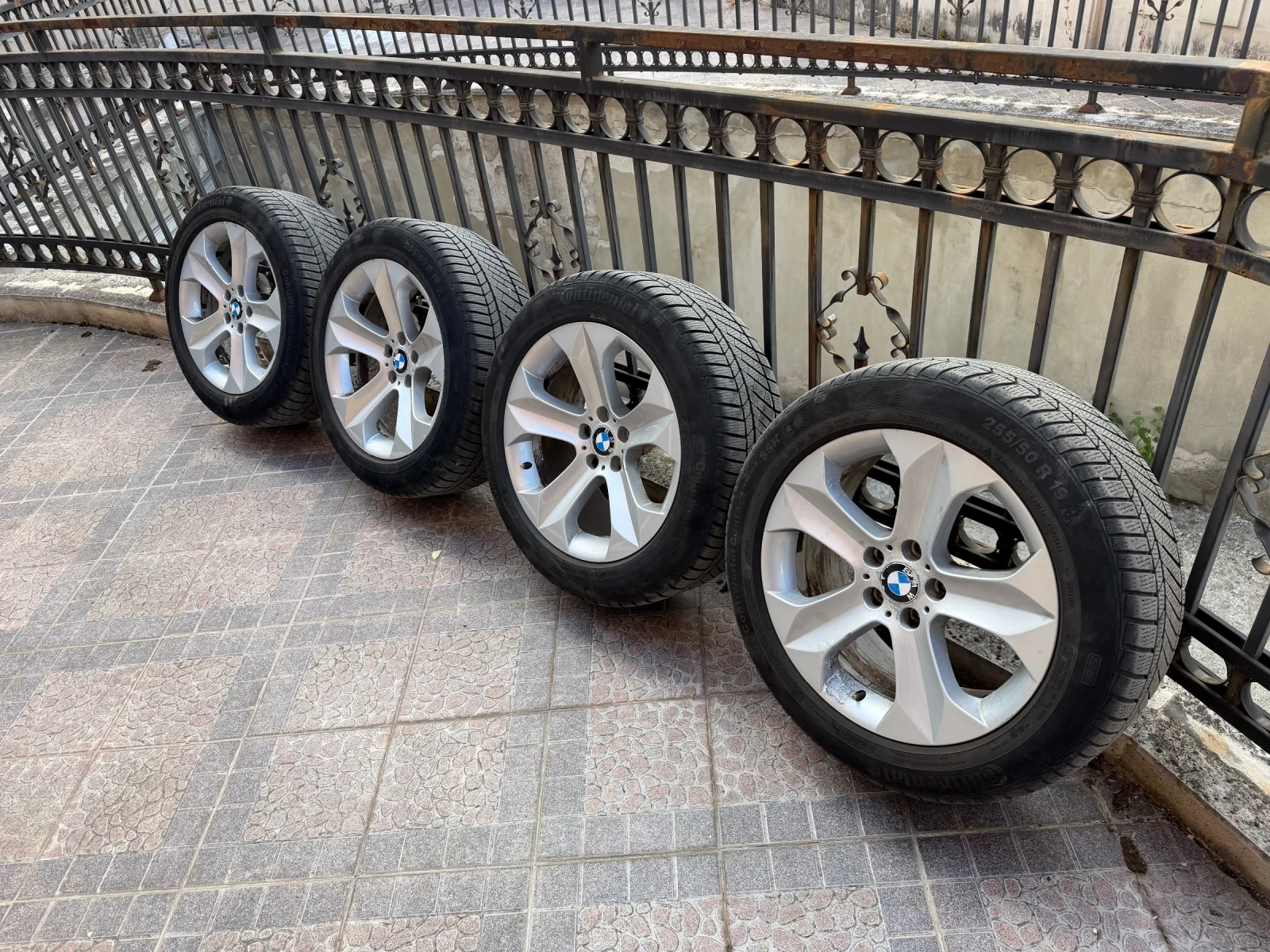 Гуми с джанти Continental 255/50R19, снимка 2 - Гуми и джанти - 55969279