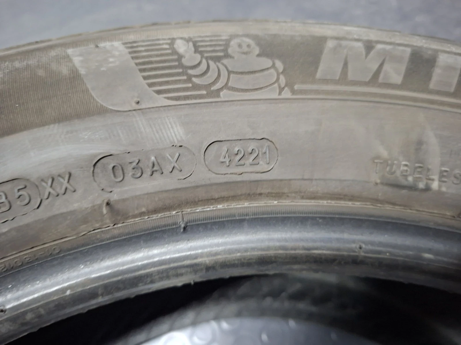 Гуми Зимни 255/50R19, снимка 3 - Гуми и джанти - 56321091