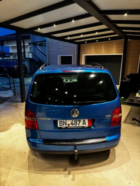 VW Touran 2.0Tdi 7 Местен, снимка 6