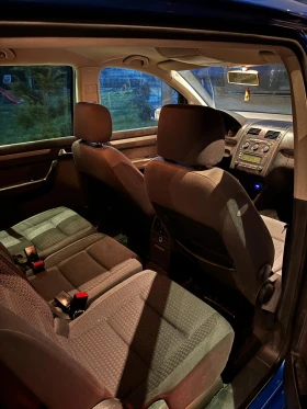 VW Touran 2.0Tdi 7 Местен, снимка 13