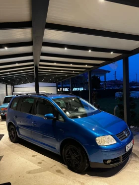 VW Touran 2.0Tdi 7 Местен, снимка 2