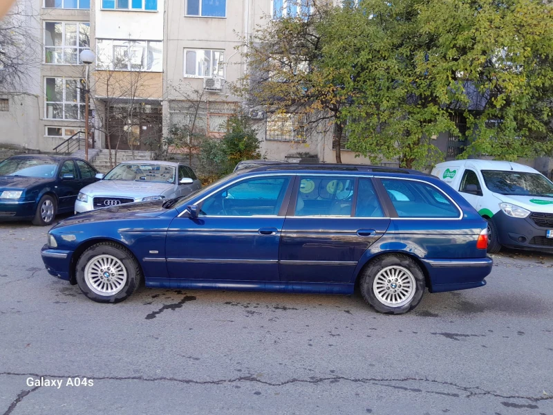 BMW 525, снимка 1 - Автомобили и джипове - 48065726