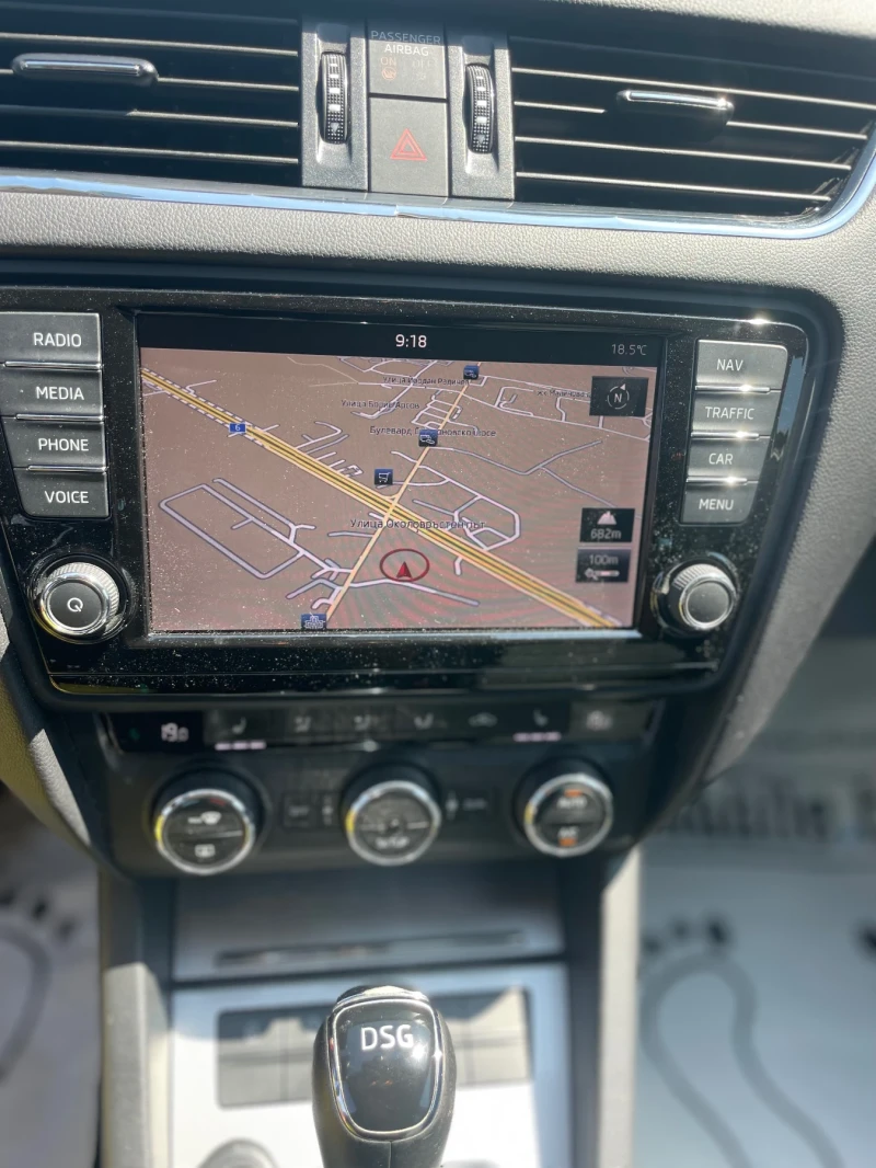 Skoda Octavia 1.8TSI DSG // LED // ALCANTARA / ЛИЗИНГ // ИСТОРИЯ, снимка 14 - Автомобили и джипове - 52710735