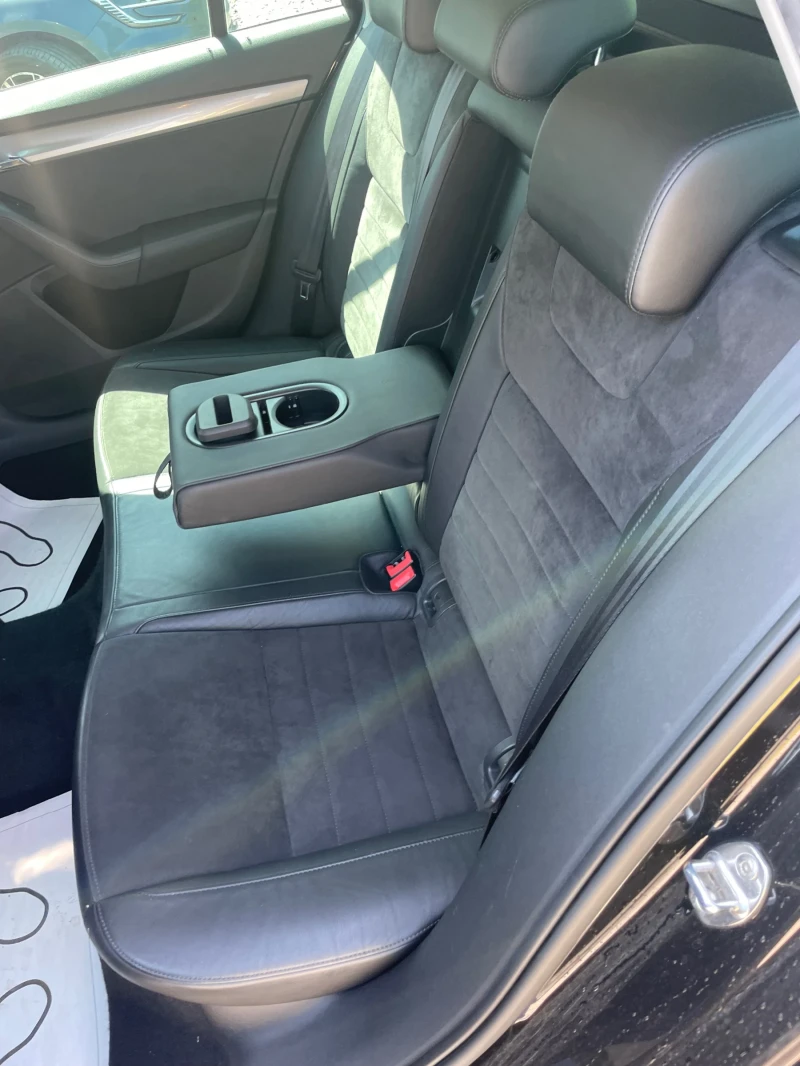 Skoda Octavia 1.8TSI DSG // LED // ALCANTARA / ЛИЗИНГ // ИСТОРИЯ, снимка 9 - Автомобили и джипове - 52710735