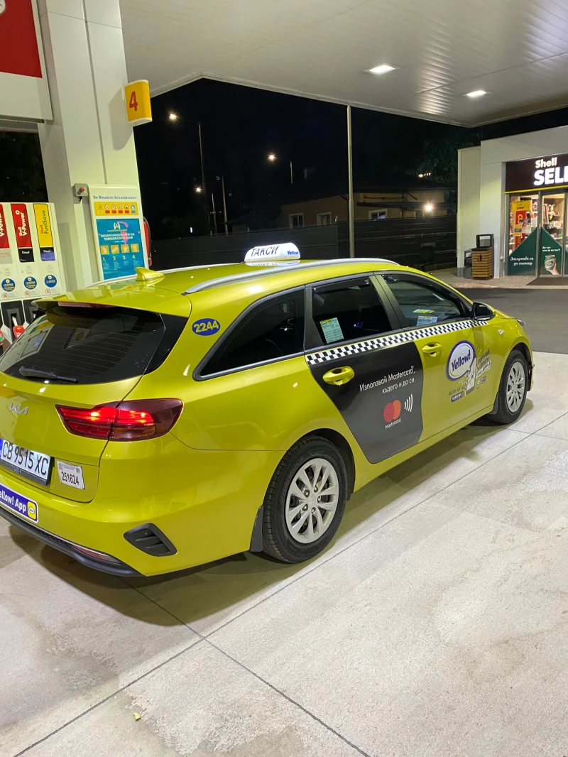 Kia Ceed, снимка 2 - Автомобили и джипове - 52479428