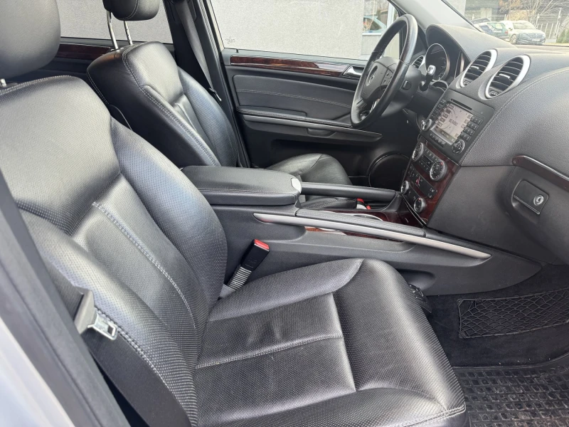 Mercedes-Benz GL 420 7 МЕСТА, снимка 8 - Автомобили и джипове - 52641133