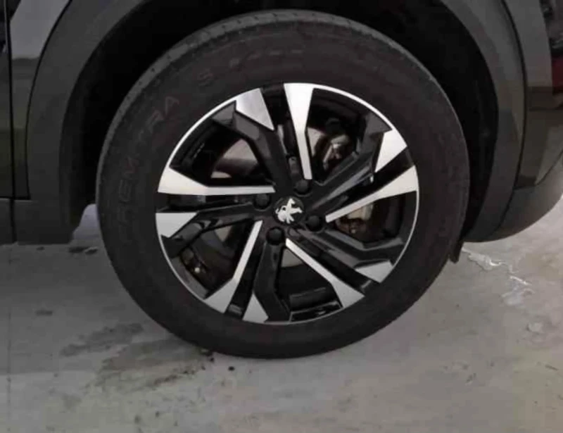 Peugeot 2008 1.5  BLUEHDI 130 ALLURE.KAMERA.LED.NAVI, снимка 4 - Автомобили и джипове - 52830238