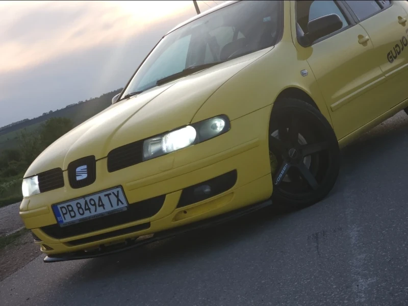 Seat Leon 1.8т, снимка 8 - Автомобили и джипове - 52921456