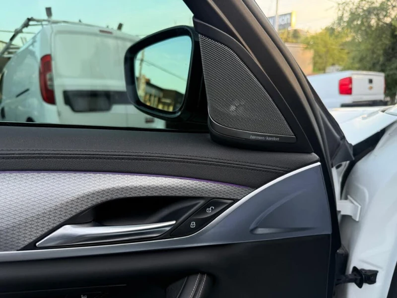 BMW 550 M550i * АвтоКредит* (ЦЕНА ДО БГ), снимка 15 - Автомобили и джипове - 53122148