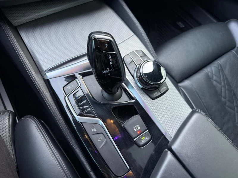 BMW 550 M550i * АвтоКредит* (ЦЕНА ДО БГ), снимка 13 - Автомобили и джипове - 53122148