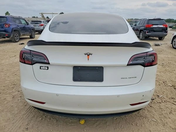 Tesla Model 3, снимка 7 - Автомобили и джипове - 56116390