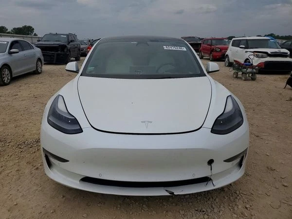 Tesla Model 3, снимка 6 - Автомобили и джипове - 56116390