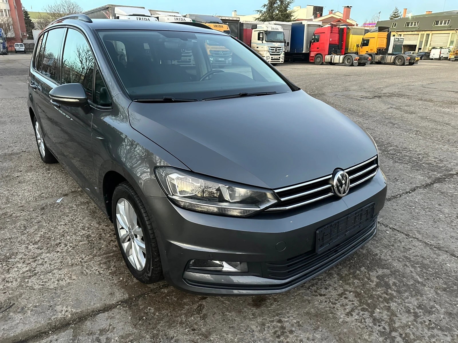 VW Touran 1.6 TDI /7места - изображение 3