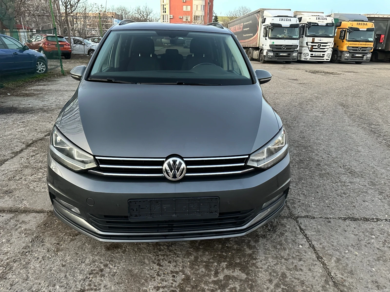 VW Touran 1.6 TDI /7места - изображение 2