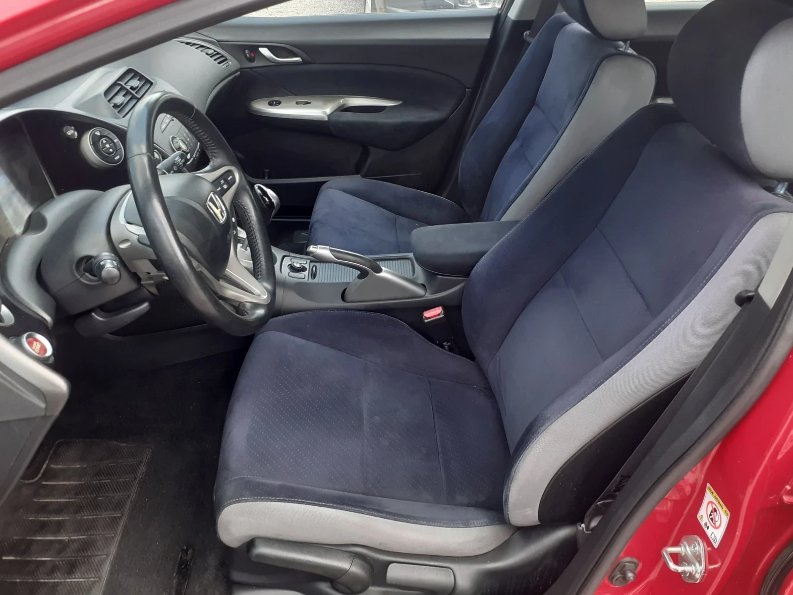 Honda Civic 1.8като нова 113000 КСЕНОН, ПАНОРАМА  - изображение 10