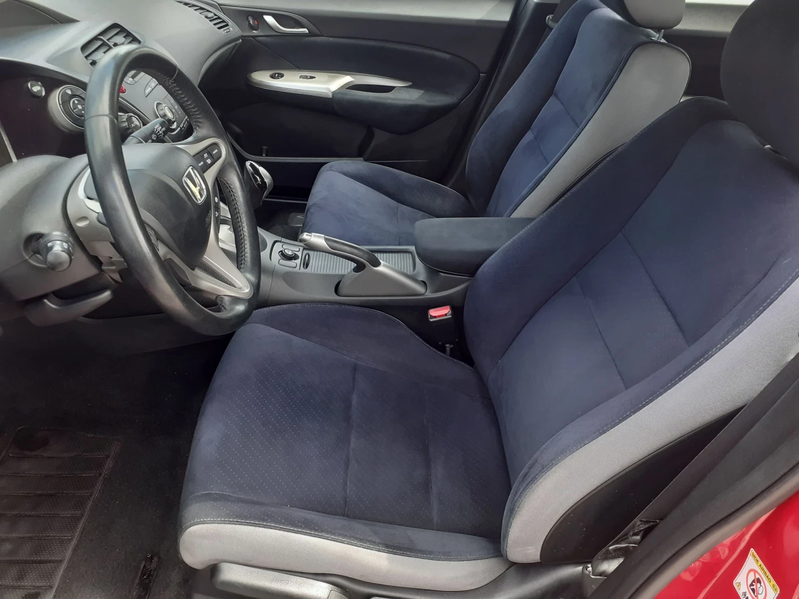 Honda Civic 1.8като нова 113000 КСЕНОН, ПАНОРАМА  - изображение 9