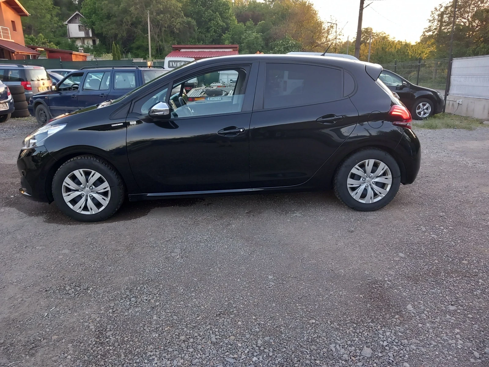 Peugeot 208 1.2i evro6 puretech - изображение 7