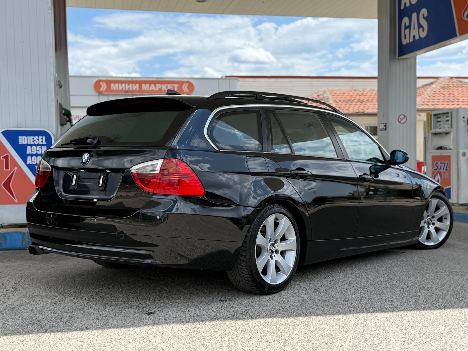 BMW 330 Keyless, PANO, ЗАДНО - изображение 3