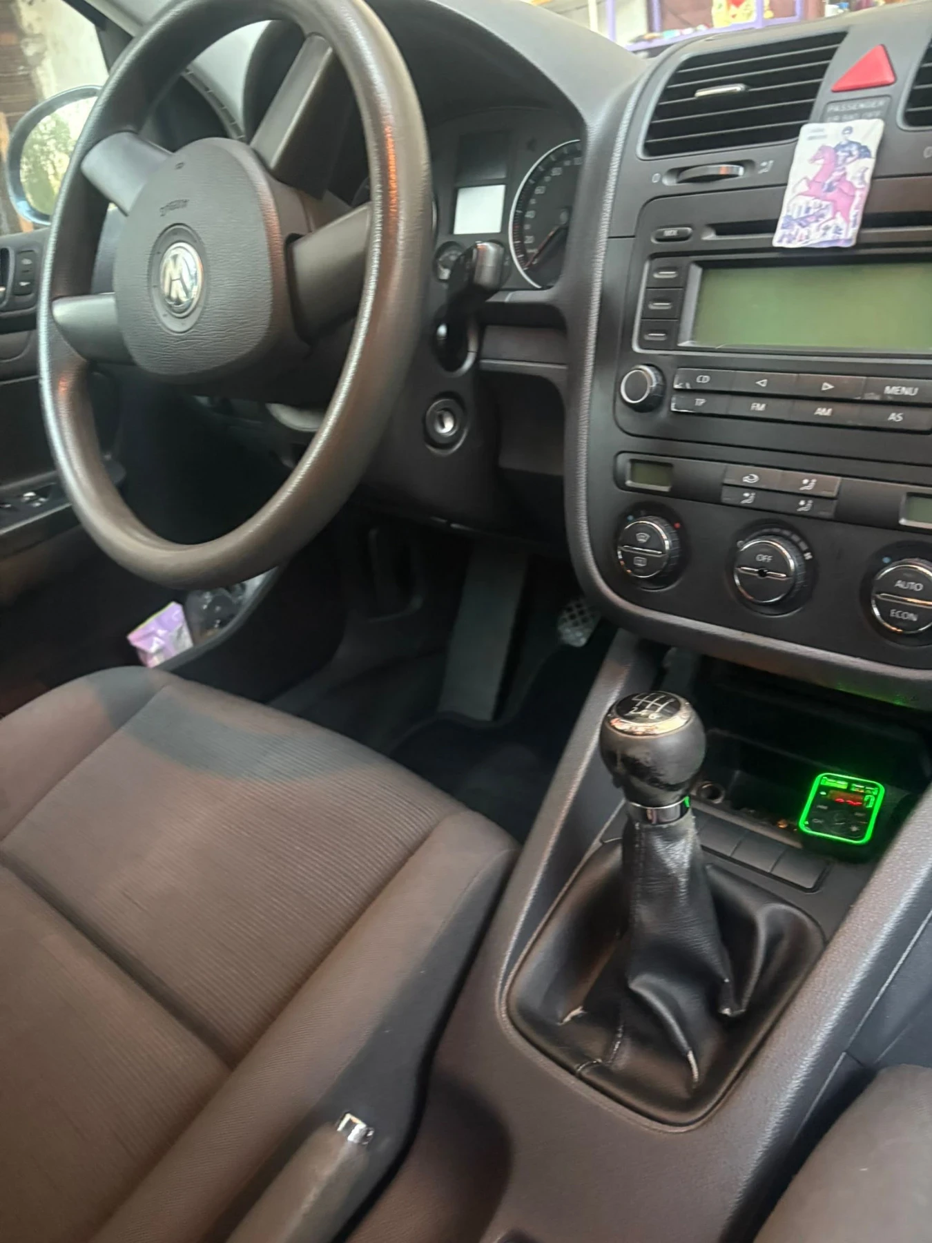 VW Golf Чисто нови 4 летни гуми - изображение 10