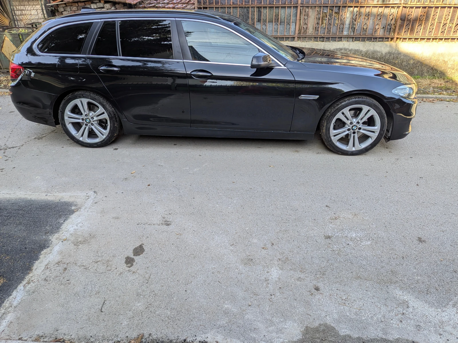 BMW 520 * B47* 8ZF* 2017!* LANE ASSYST* TRAFFIC SIGN* КУКЛ - изображение 8