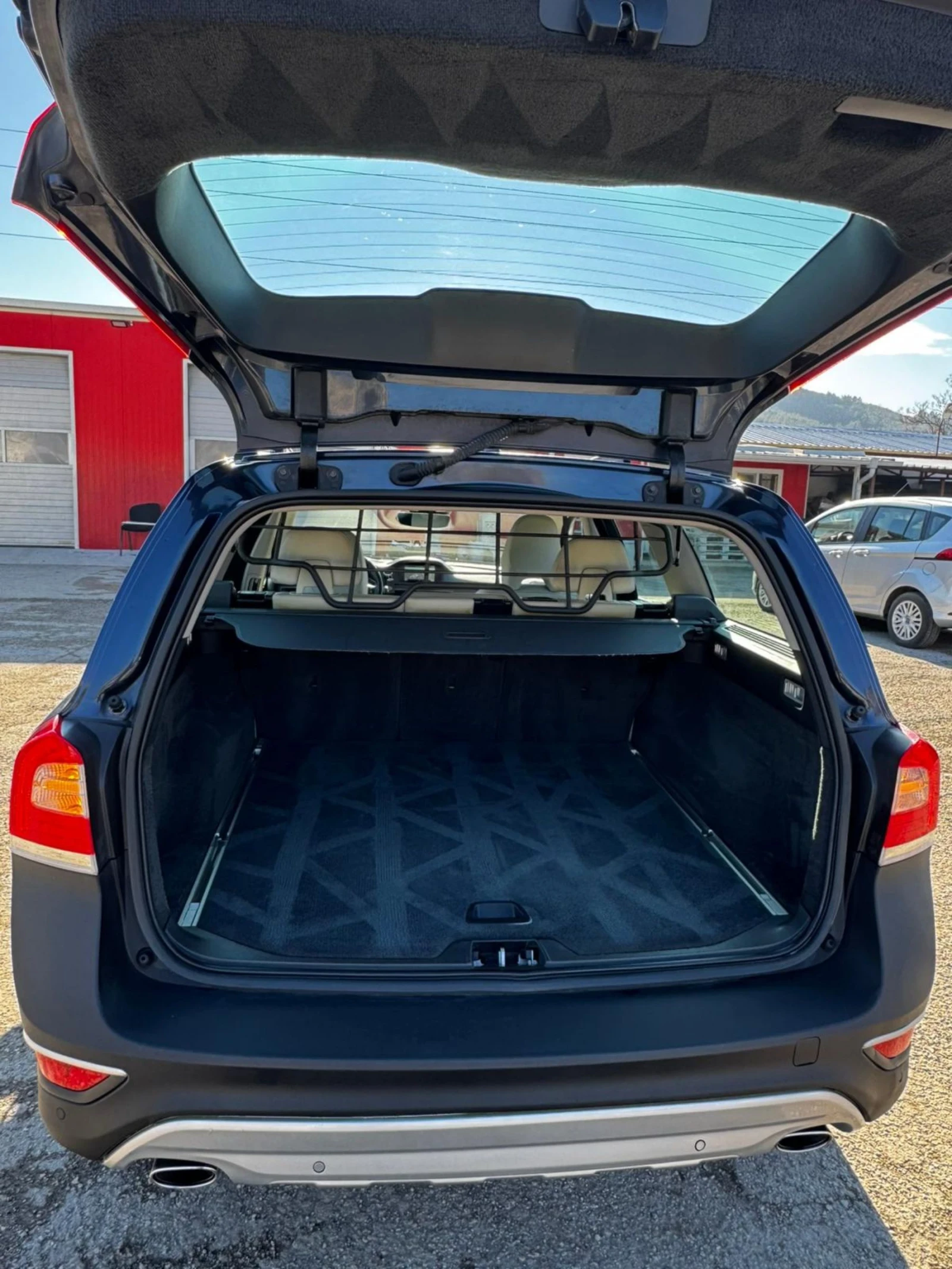 Volvo Xc70 2.4D, EURO 6, FACELIFT, НАВИГАЦИЯ, АВТОМАТ  - изображение 4