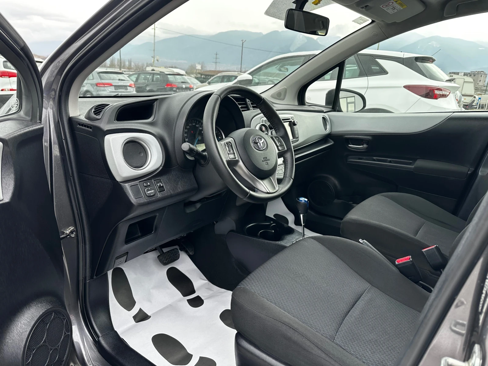 Toyota Yaris 1.5i-Hybrid-������-����-LED-������ ��-FULL-NEW-TOP | Mobile.bg � ����������� 7