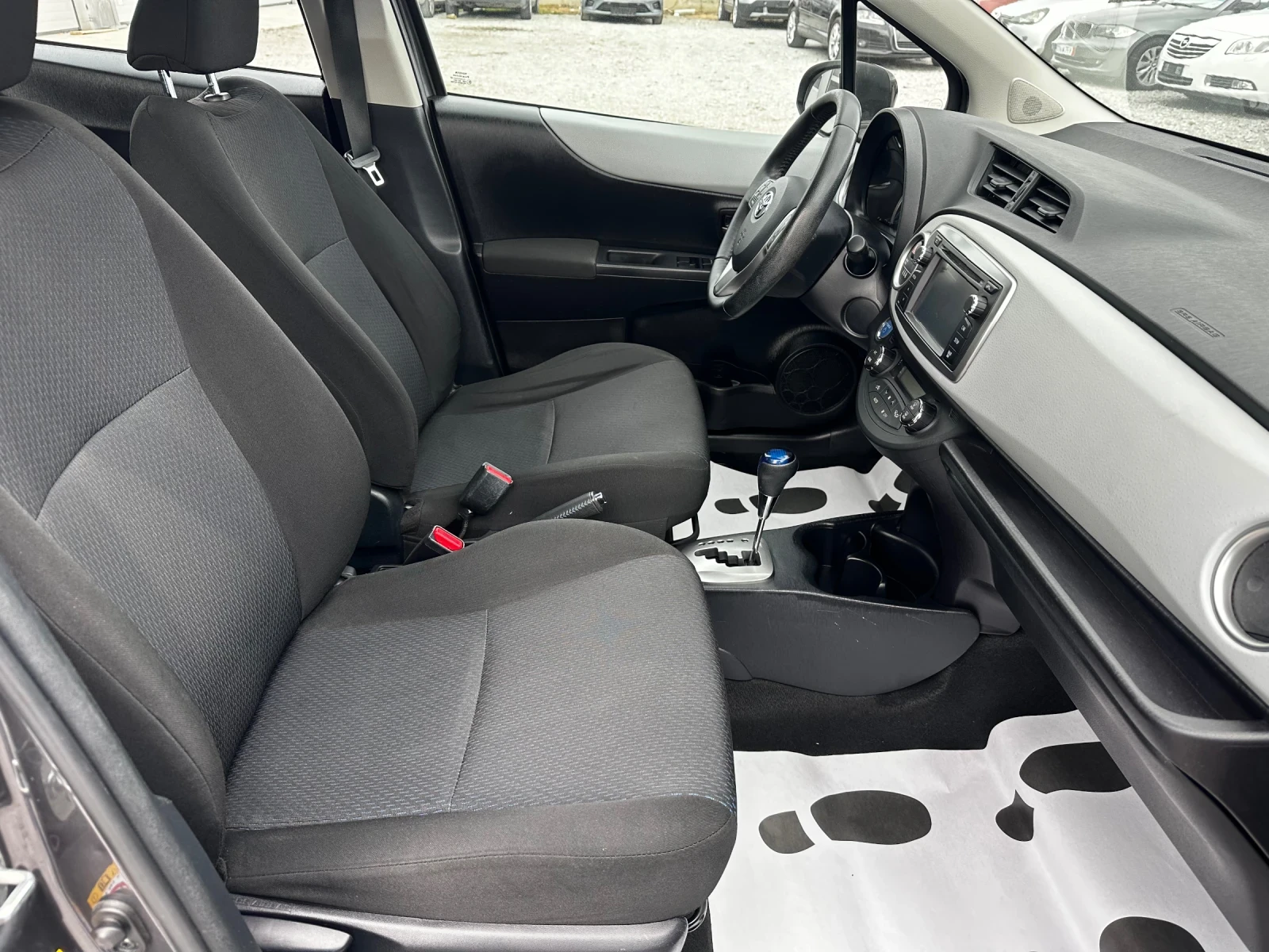 Toyota Yaris 1.5i-Hybrid-������-����-LED-������ ��-FULL-NEW-TOP | Mobile.bg � ����������� 15