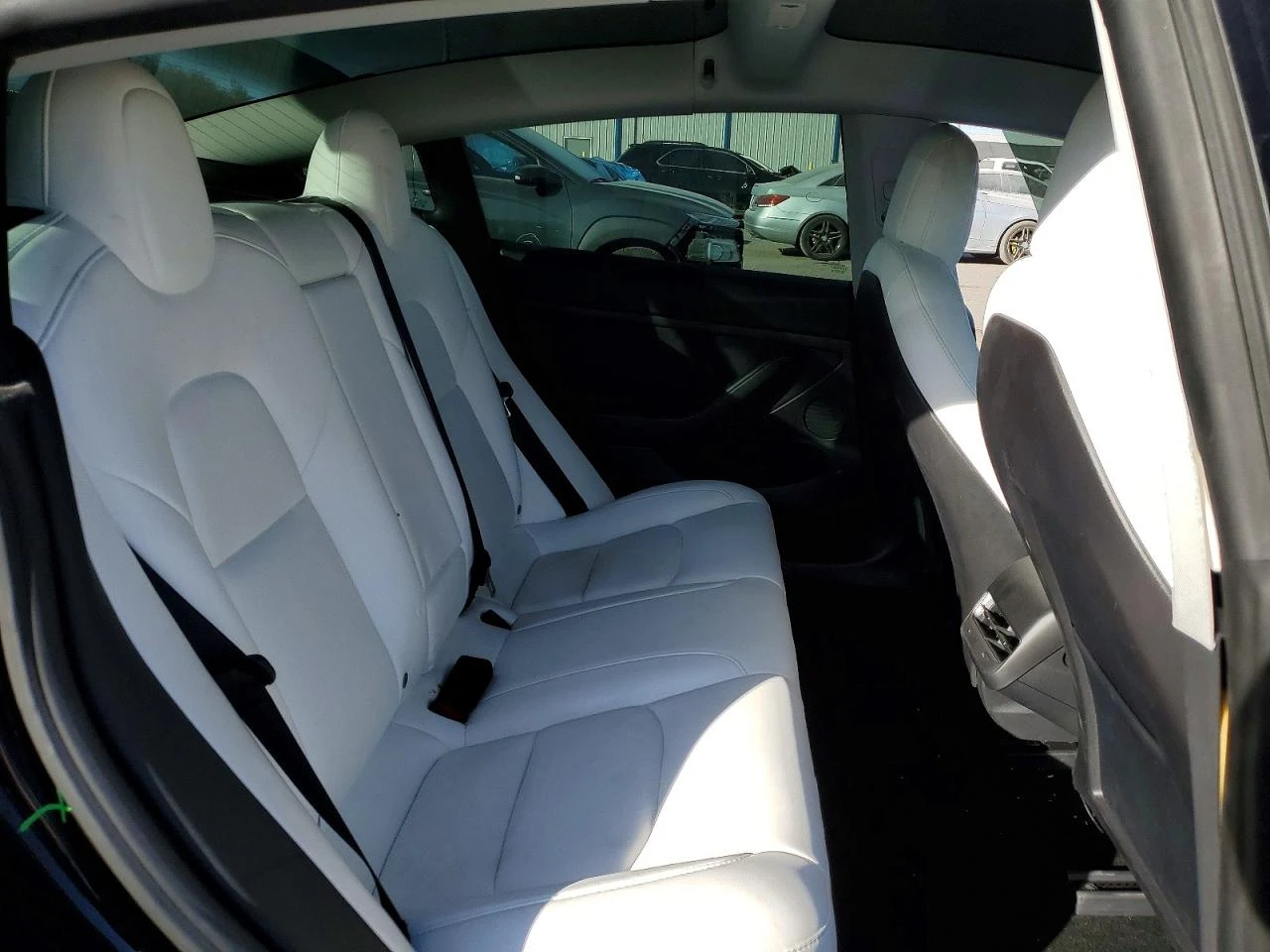 Tesla Model 3, снимка 10 - Автомобили и джипове - 53902894