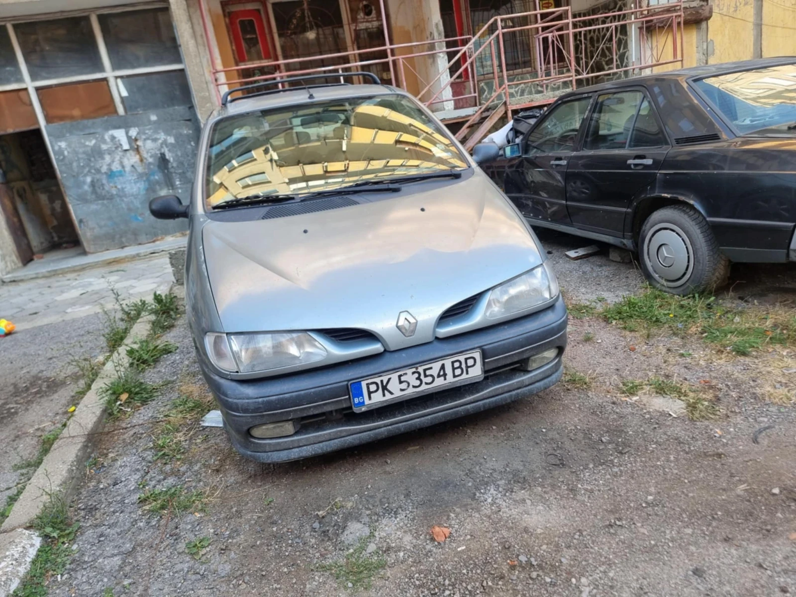 Renault Megane 1.9 dti, снимка 11 - Автомобили и джипове - 54337457